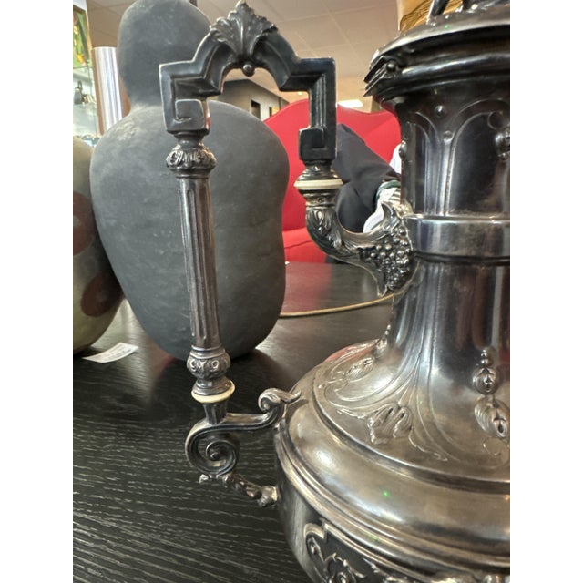 Napoleon III Teapot in Silver with Putto For Sale - Image 6 of 12