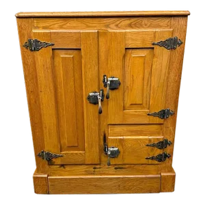 Antique Oak 3 Door Ice Box Chest . Possibly by ‘Oak Leaf White Clad’