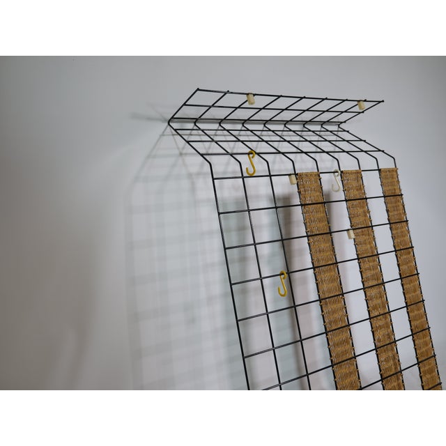 Black Mid-Century Wall-Mounted Coat Rack in Metal and Wicker by Karl Fichtel for Drahtwerke Erlau, Germany, 1960s For Sale - Image 8 of 12