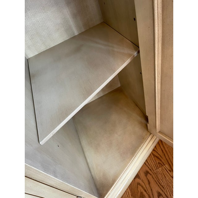 1980s Chinoiserie China Cabinet by Jasper Cabinet For Sale In Seattle - Image 6 of 14