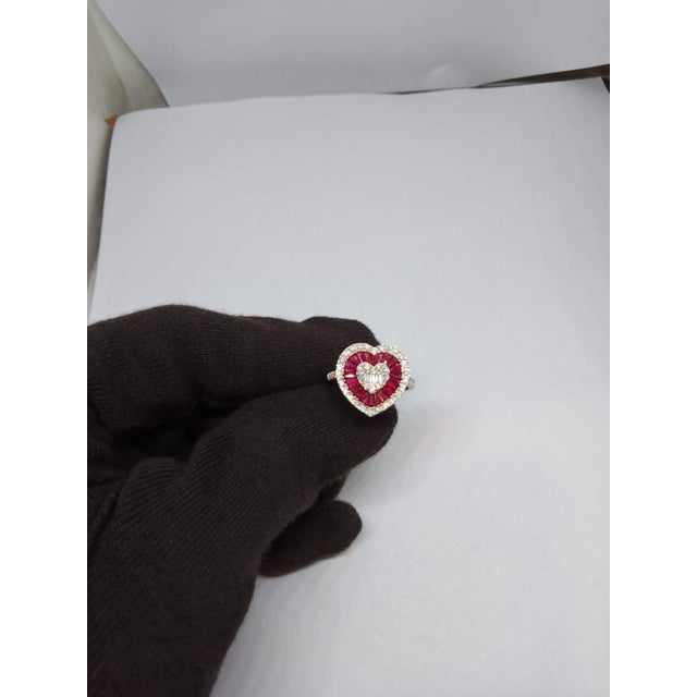 2020s 18k Gold Ruby 1.06ct and Diamond 0.50ct Cocktail Ring, New Design For Sale - Image 5 of 8
