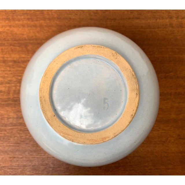 Mid-Century Minimalist Vase, 1960s For Sale - Image 16 of 18