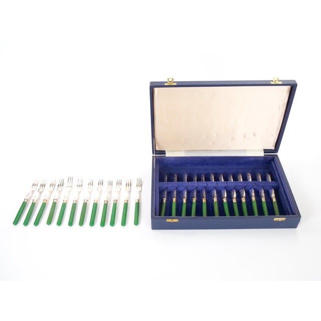English Sheffield Fish Cutlery Service Green Handles in Original Fitted Box For Sale - Image 10 of 11