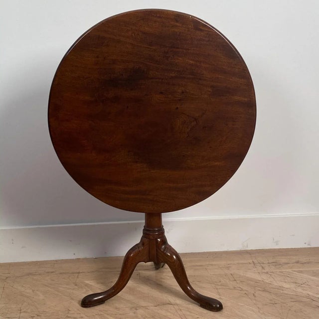 Traditional Mahogany Tilt Top Table, England 18th Century For Sale - Image 3 of 7