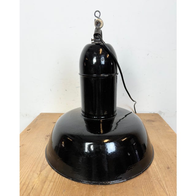 Industrial Black Enamel Factory Lamp with Cast Iron Top, 1930s For Sale - Image 16 of 18