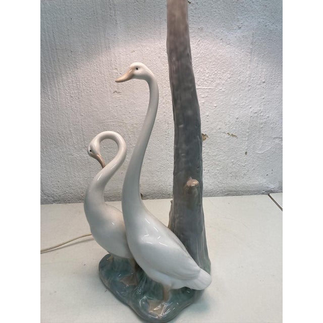 1990s Sculptural Porcelain Table Lamp by Fulgencio Garcia for Nao, 1980s For Sale - Image 5 of 11