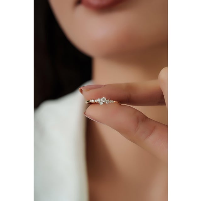 Modernist Natural Diamond Cluster Stacking Ring Size 6.5 in 14k Yellow Gold For Sale - Image 11 of 15