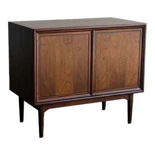 1960s Drexel Compact Credenza in Walnut For Sale