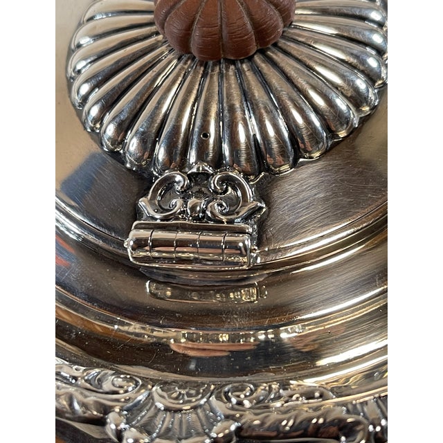 English 1899 Goldsmiths & Silversmiths Co Sterling Silver Large Milk Pitcher Cherub For Sale - Image 3 of 15