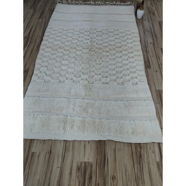 Ivory Handwoven Ivory Checkerboard Wool Moroccan Beni Ourain Rug For Sale - Image 8 of 18