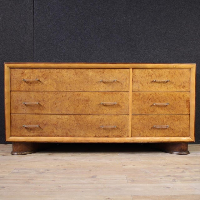 Italian design chest of drawers from the 1970s. Beautifully designed and beautifully carved, this chest of drawers is...