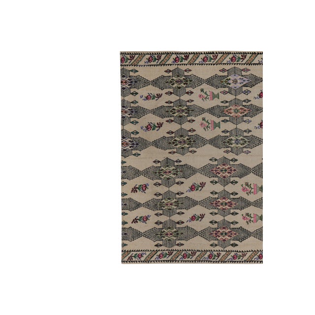 Mid 20cty Diamond Pattern Jajim Kilim With Muted Colors 5'6'' X 7'6'' For Sale - Image 6 of 10