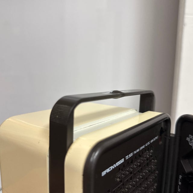 Brionvega Ts505 Radio Cubo Portable Transistor Radio, Vintage For Sale - Image 11 of 12