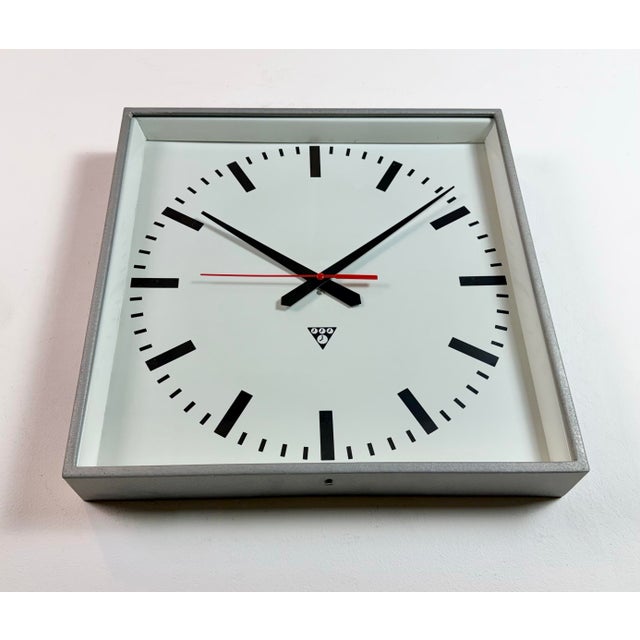 Large Grey Square Wall Clock from Pragotron, 1970s For Sale - Image 6 of 17
