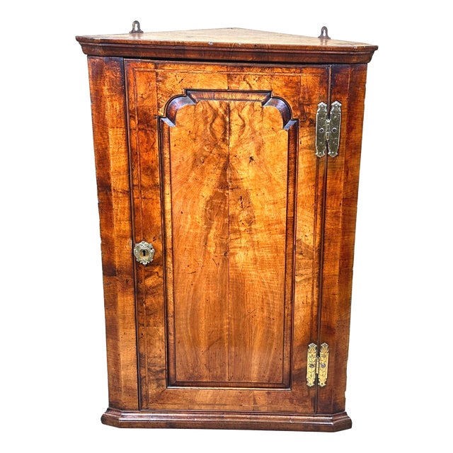 Early 18th Century Walnut Corner Cupboard, 1710 For Sale