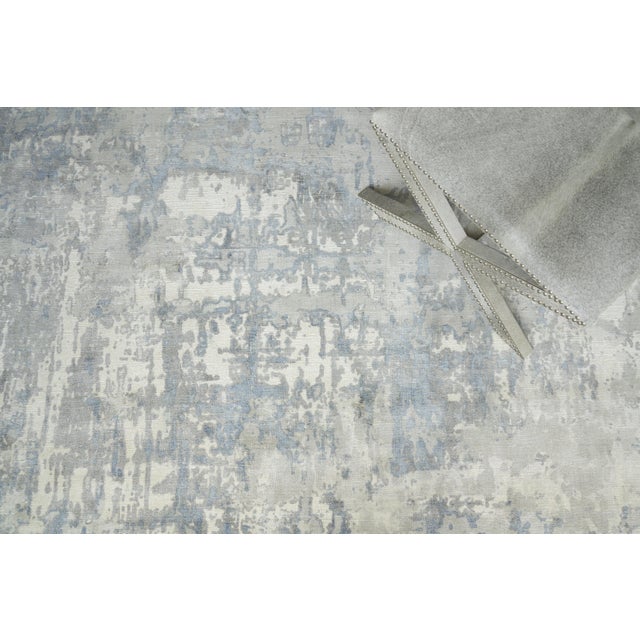 Exquisite Rugs Exquisite Rugs Murano Handmade New Zealand Wool & Bamboo Silk Silver/Blue Rug-12'X15' For Sale - Image 4 of 5