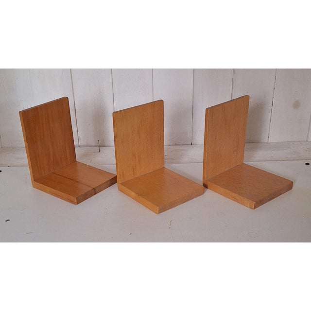 Mid-Century Bookends in Beechwood, 1950s, Set of 3, in Very Good conditions. Designed 1950 to 1959