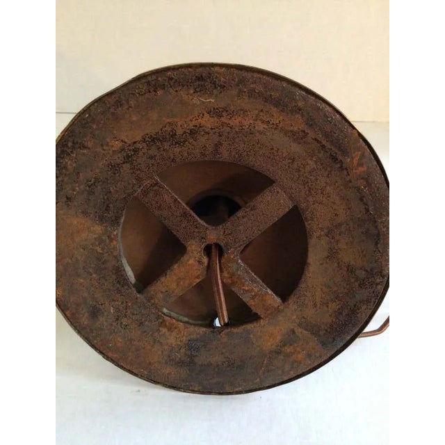 This early 2oth Century Pittsburg olive leaf table lamp was most likely made by Pittsburg Lamp, Brass and Glass Company of...