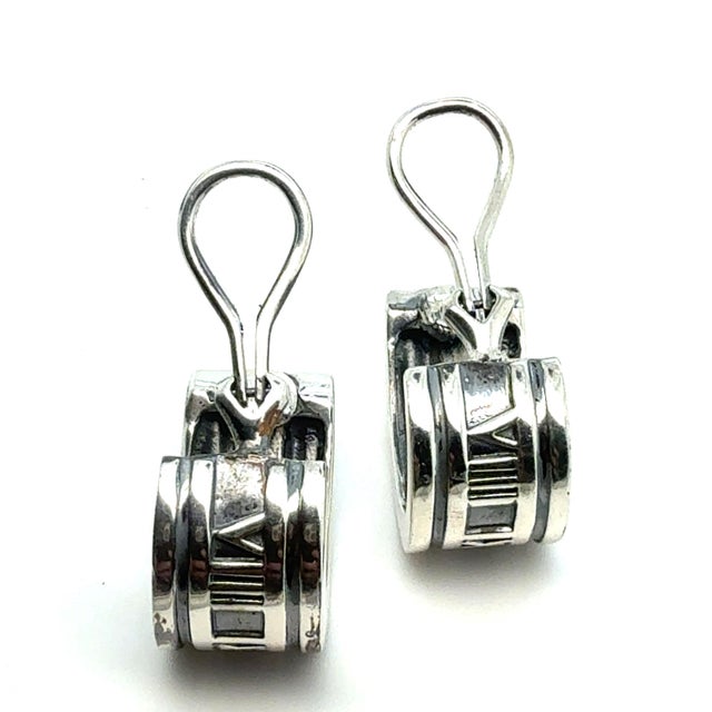 Authentic Tiffany & Co Estate Clip-on Earrings Sterling Silver TIF965 These elegant Authentic Tiffany & Co earrings are...