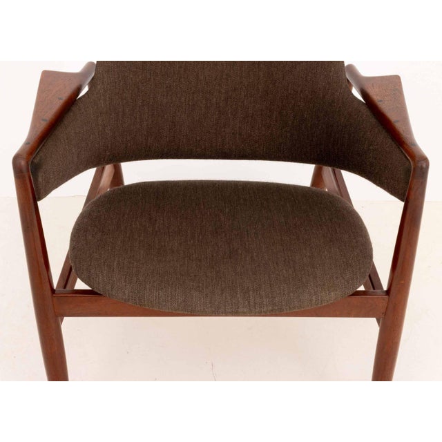 Mid 20th Century Ib Kofod-Larsen Style Teak Armchair For Sale - Image 5 of 10