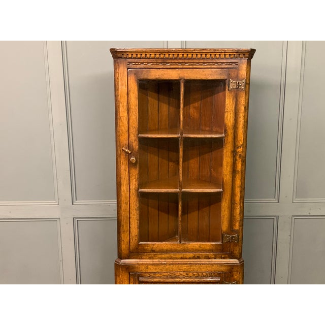 Brown Ipswich Corner Cabinet in Oak, 1930 For Sale - Image 8 of 14
