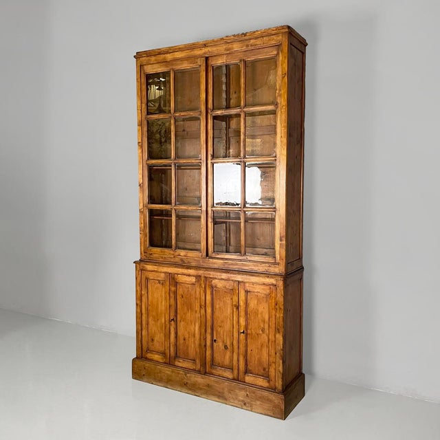 Italian Early 19th-Century Style Wooden and Glass Sideboard, 1930s For Sale - Image 4 of 18