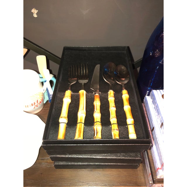 Kenneth Ludwig Chicago Bamboo Cutlery - Set of 5 For Sale - Image 4 of 6