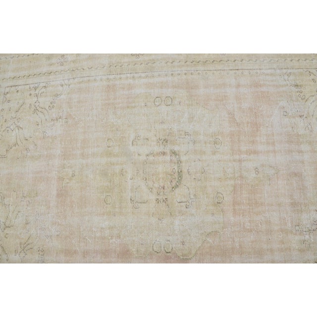 Beige Handknotted Bohemian Vintage Carpet For Sale In Phoenix - Image 6 of 10