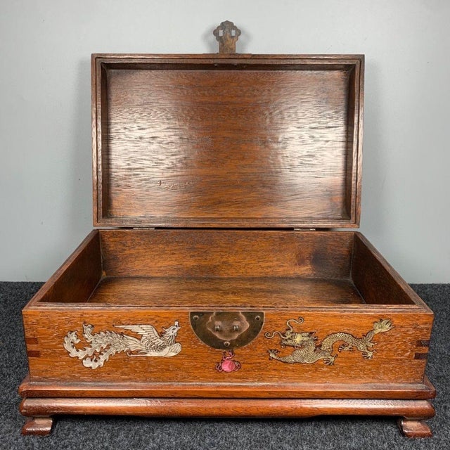 1980s Rosewood Jewelry Box / Mother of Pearl Inlay Dragon & Phoenix Motif For Sale - Image 4 of 9