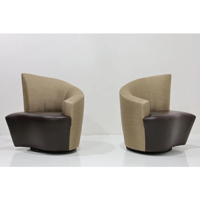 Modern Mid-20th Century Swivel Bilboa Chairs by Vladimir Kagan in Silk and Leather For Sale - Image 3 of 7