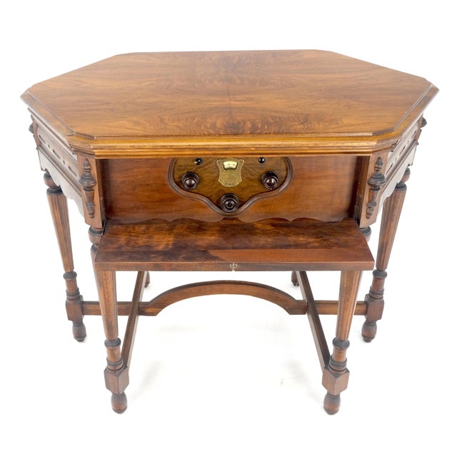 Early 20th Century Antique c1920s Tube Radio Stunning American Walnut Cabinet Lift Top Table MINT For Sale - Image 5 of 18