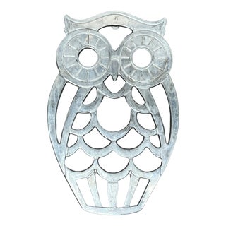 Vintage Italian Silverplated Metal Trivet Coaster with Owl Design from Leonard For Sale
