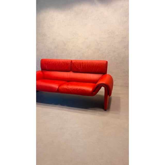 1980s Red Leather DS-2011 Sofa from de Sede, 1980s For Sale - Image 5 of 16