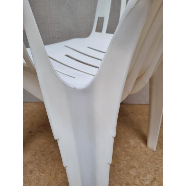 Stackable Plastic Chair by Pierre Paulin for Henry Massonnet 1980s For Sale - Image 10 of 18