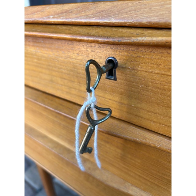 1960s Mid-Century Danish Floating Teak Desk by Peter Løvig Nielsen for Loviq For Sale - Image 11 of 14