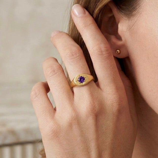 Natural Amethyst Starburst Signet Ring - Unisex Everyday Stacking Ring Us 7 For Sale - Image 6 of 6