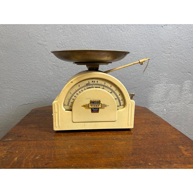 1960s Mid-Century Mechanical Ticka Kitchen Scale from Karlsson, Sweden, 1960s For Sale - Image 5 of 5