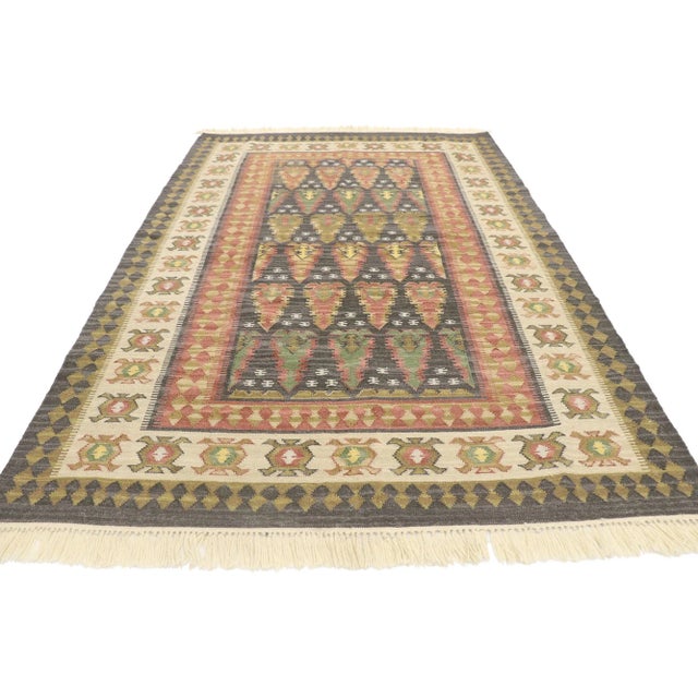 Tribal Vintage Persian Kilim Rug - 05'04 X 08'02 For Sale - Image 3 of 8