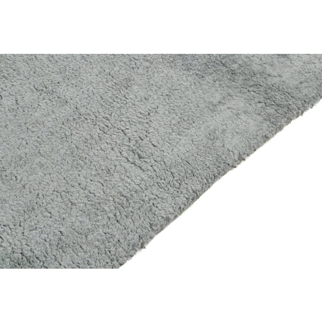 2010s Rug & Kilim’s Contemporary Rug in Solid Gray, High Pile For Sale - Image 5 of 8