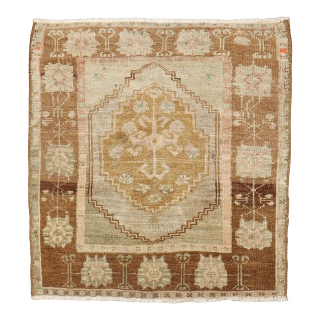 Mid-20th Century Zabihi Collection Turkish Anatolian Neutral Throw Rug - 2'2" x 2'3" For Sale