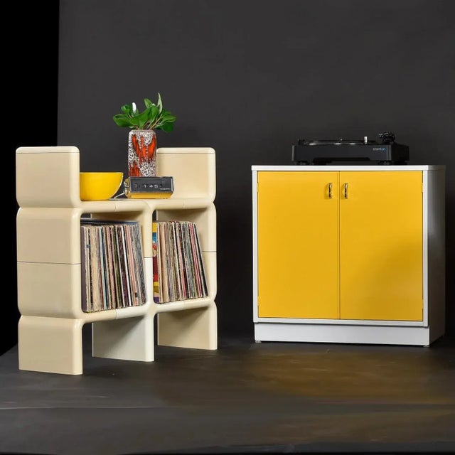 Mid-Century Modern Restored 1970s Yellow and White Broyhill Chapter One Record Media Cabinet For Sale - Image 3 of 14
