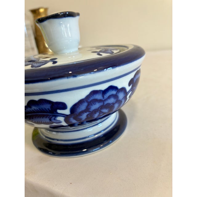 Chinoiserie Vintage the Bombay Company Blue and White Lidded Dish For Sale - Image 3 of 10