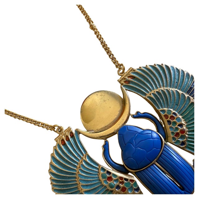Art Nouveau King Tutankhamun Fattorini 1972 Faux Lapis Lazuli Enamel Scarab Pendant Necklace For Sale - Image 3 of 6