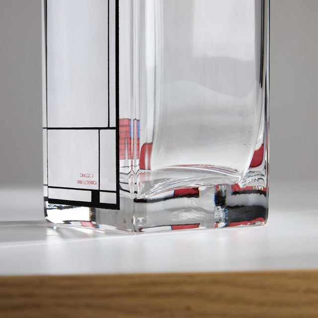 Omaggio Vase in the style of Frank Lloyd Wright For Sale - Image 6 of 12