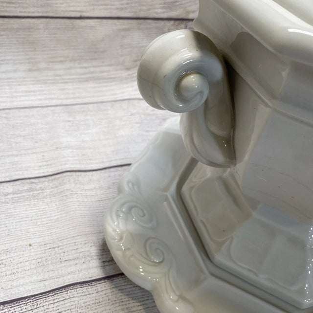Early 21st Century Vintage Red Cliff White Ceramic Soup Tureen Sydenham With Underplate & Ladle For Sale - Image 5 of 8