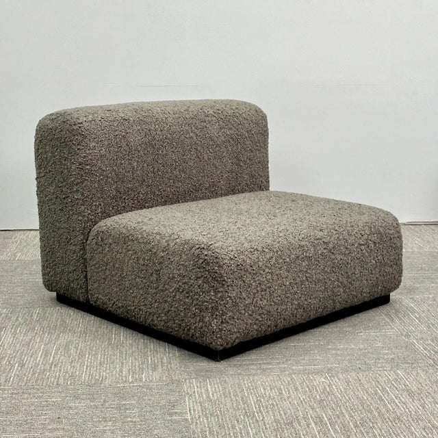 Stendig, Low Slipper Chairs, Gray Boucle, Painted Wood, Switzerland, 1960s For Sale - Image 4 of 13