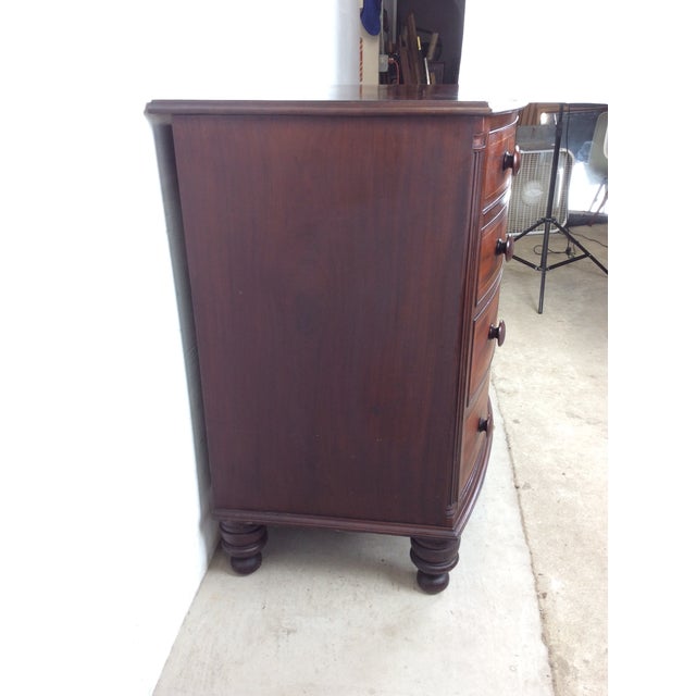 Mid-Atlantic Chippendale Inlaid Mahogany Bow Front Chest of Drawers For Sale - Image 9 of 17