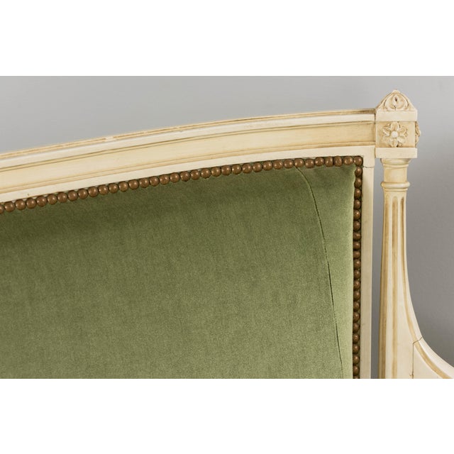 French Louis XVI Style Painted Canapé in Moss Green Velvet, Provence For Sale - Image 11 of 18
