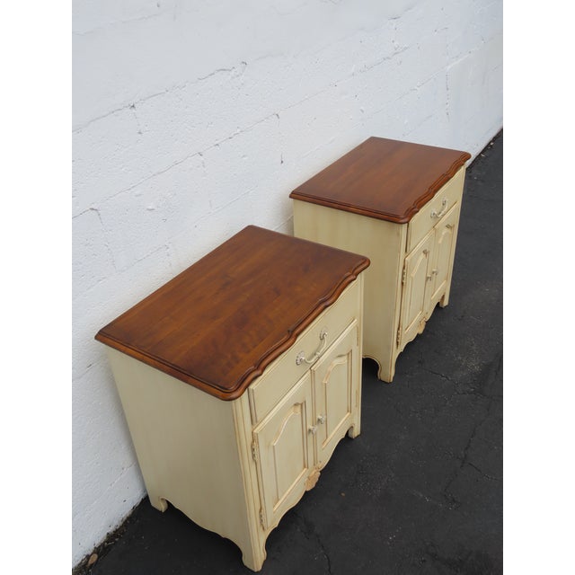 Ethan Allen Two Tone Large Nightstands Bedside End Tables a Pair 6902 For Sale - Image 11 of 18