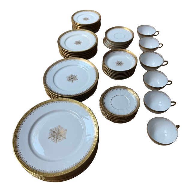 Antique Wm. Guérin Limoges Gold Encrusted Dinnerware Set - Large French Service (52 Pieces) For Sale